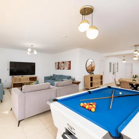 Saona Πλάγια Μπλάνκα